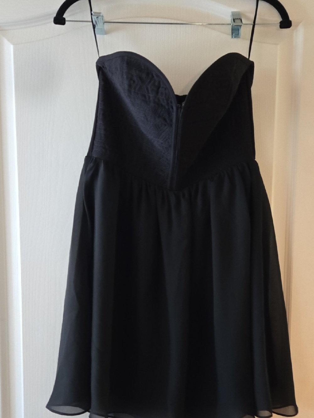 Women's Black Strapless Sweetheart Mini Dress